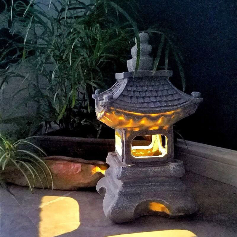 Solar Pagoda LED Garden Light